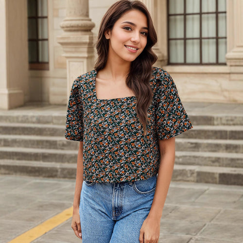 Dame Crop-Top med blomsterdesign og lige pasform Stilla