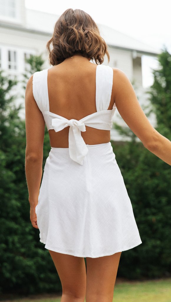Dame Cut-Out Minikjole med legesyge knuder Stilla