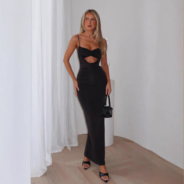 Dame Elegant maxikjole med figursyet snit og raffineret cut-out Skovae