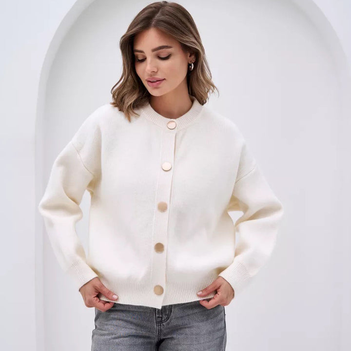 Women’s fashionable knit cardigan with button details and soft material Stilla