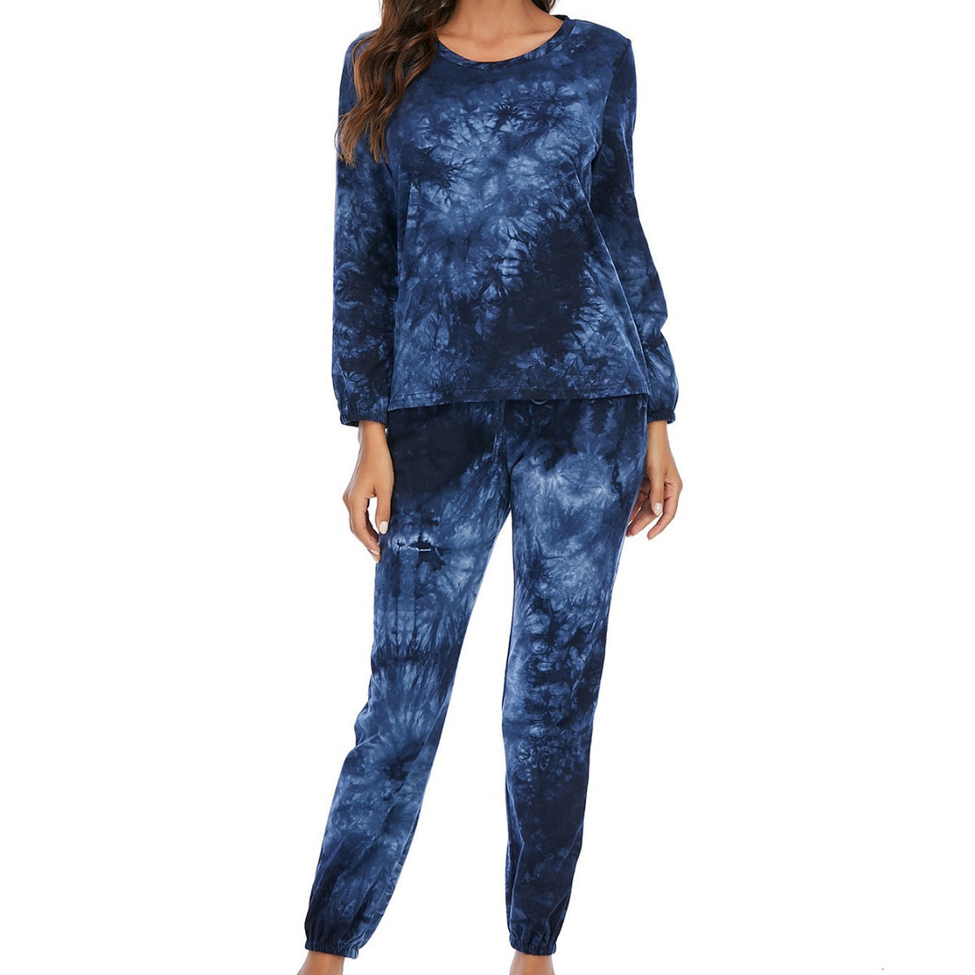 Dame hyggeligt loungewear-sæt med moderne tie-dye-design Stilla