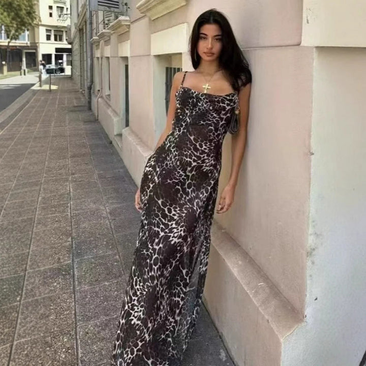 Dame Sleek Spaghetti-Strop Maxi Kjole med Giraf-Print Stilla