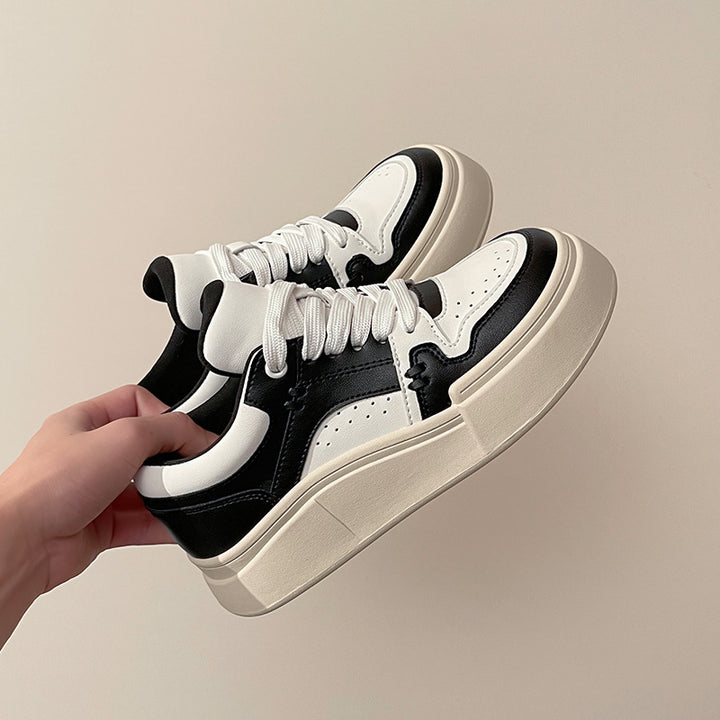 Dame Sneakers i trendy retro-stil med tyk sål Stilla