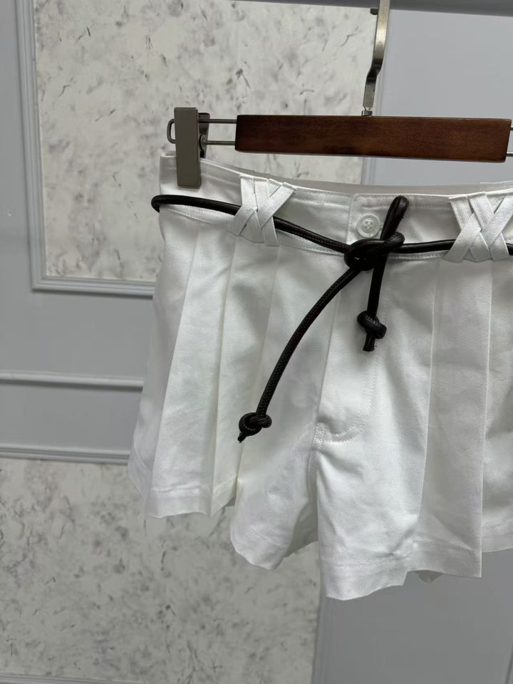 Dame kort shorts med folderdetalje og praktisk snøre Stilla