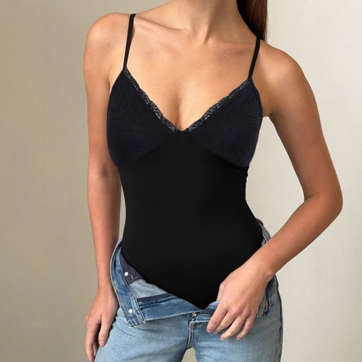Dame elegant blonde bodysuit med fine stropper Skovae