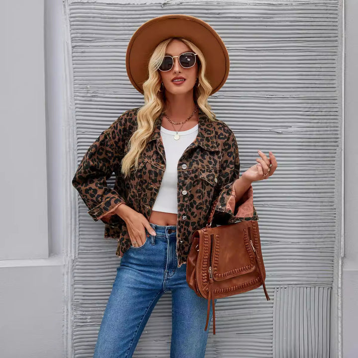Dame denimjakke i trendy leopardprint Stilla