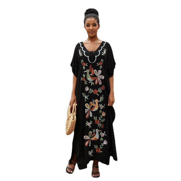 Dame Maxi-Kaftan med blomsterbroderimønster og luftige ærmer Stilla