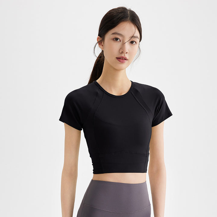 Dame sporty kortærmet crop-top med åndbare indsatser og elastisk pasform Stilla