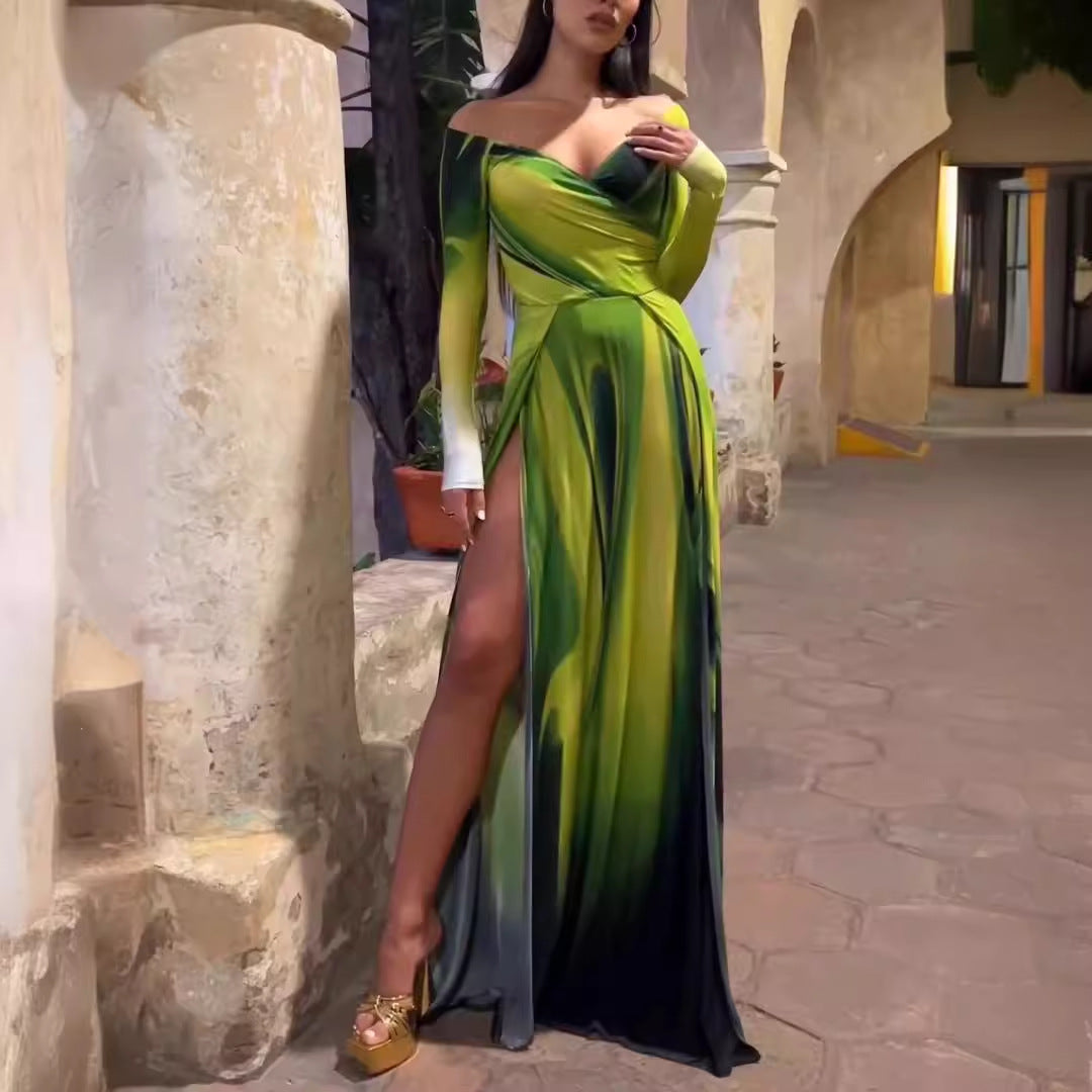 Damerne maxi kjole med off-the-shoulder design og elegant slids Skovae