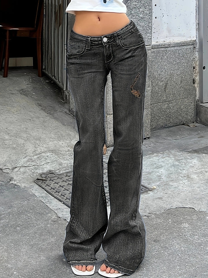 Dame Bootcut Jeans med modevask og kreative revnedetaljer Stilla
