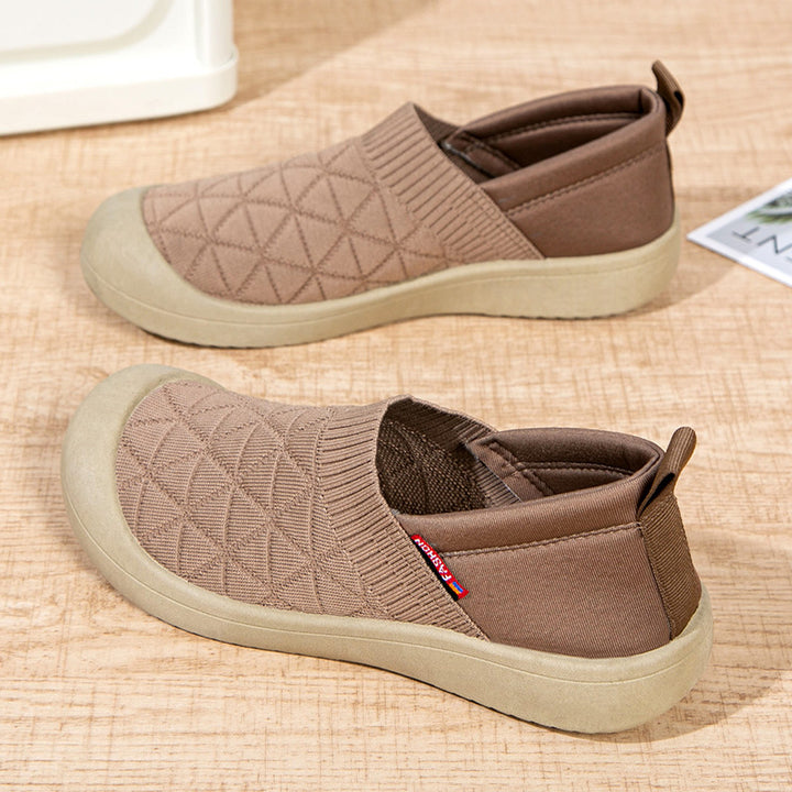 Dame Casual Slip-On Vandresko med struktureret overmateriale og adaptiv pasform Stilla