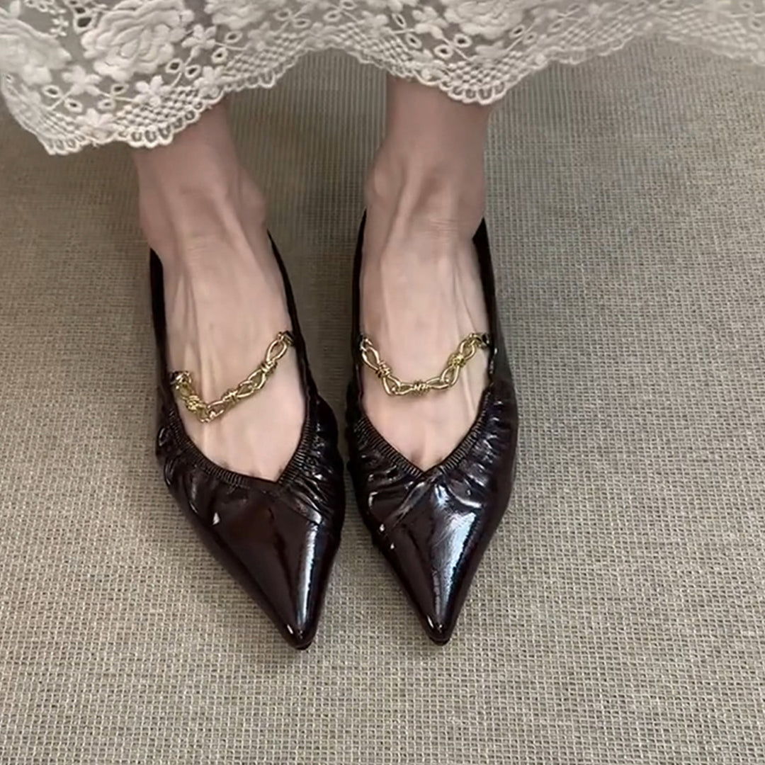 Dame elegante spidse Ballerinas med dekorativt flæsedetail Stilla