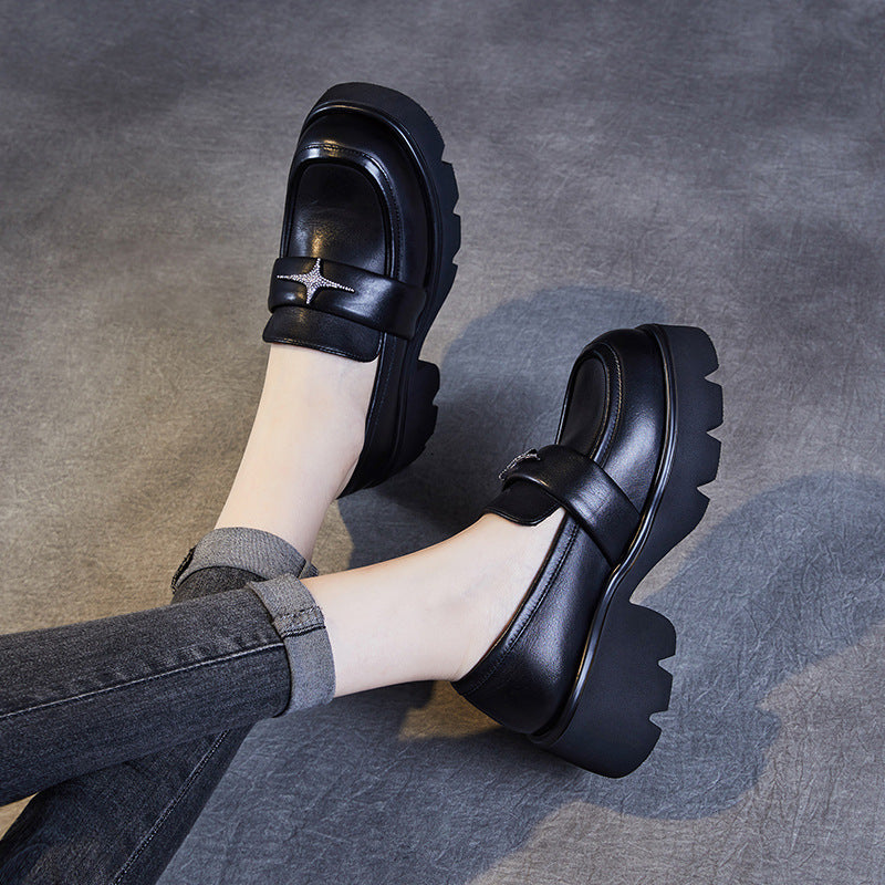 Femme Chunky Platform Sko med dekorativt akcent Stilla