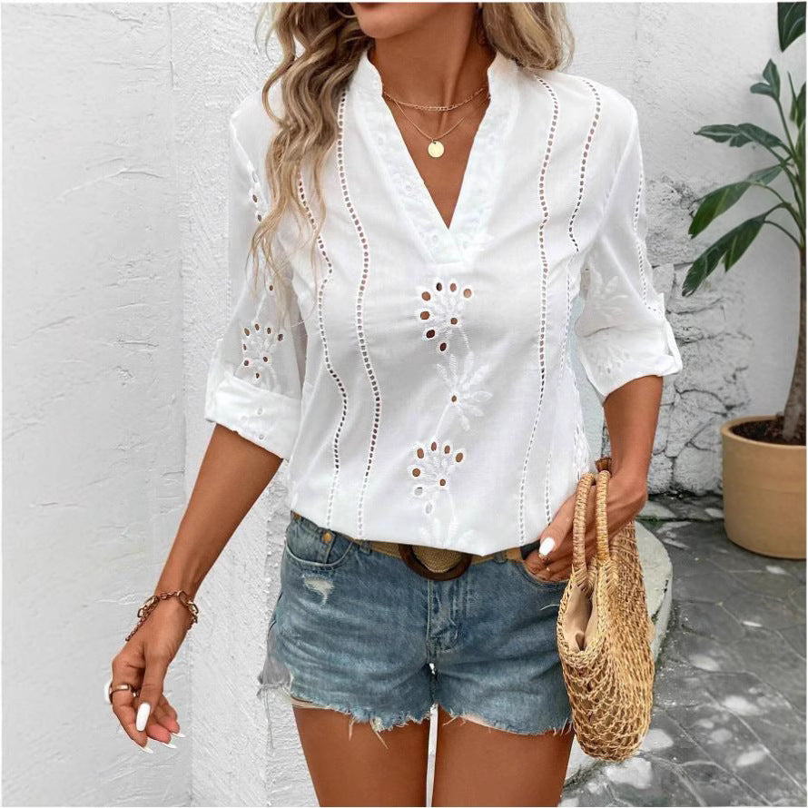 Damebluse med filigran broderidesign Stilla