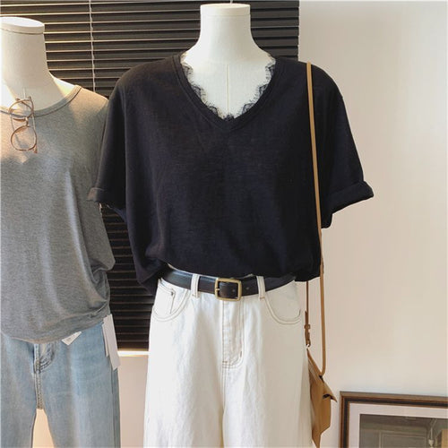 Femme Relaxed Fit V-Udsnit T-Shirt med behagelige korte ærmer Stilla