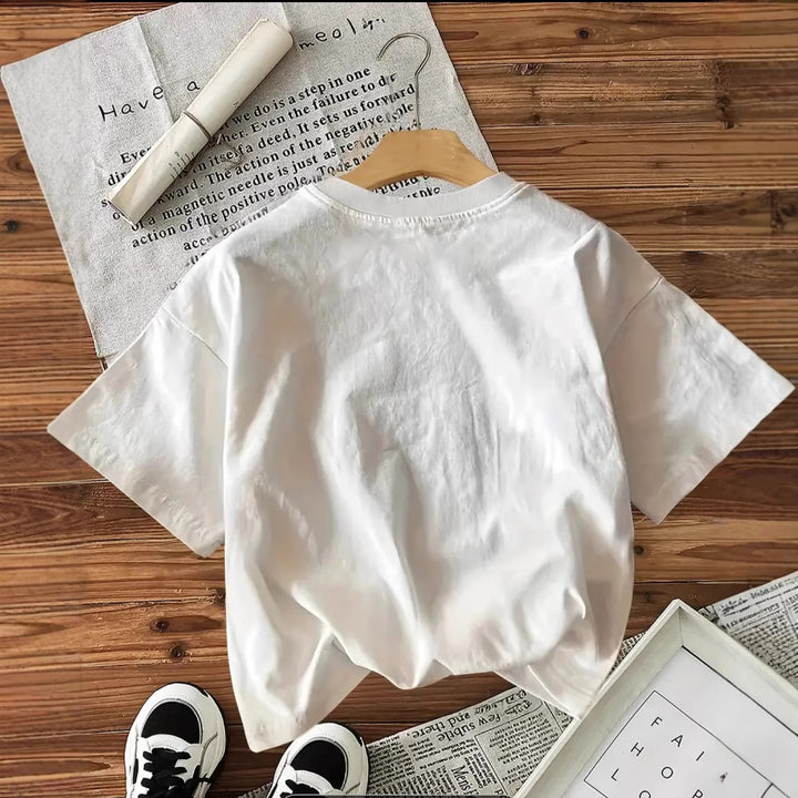 Dame T-shirt med kreativ statementtryk og afslappet pasform Stilla