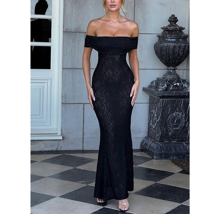 Dame Off-Shoulder Spidskjole med elegant tætsiddende snit Stilla