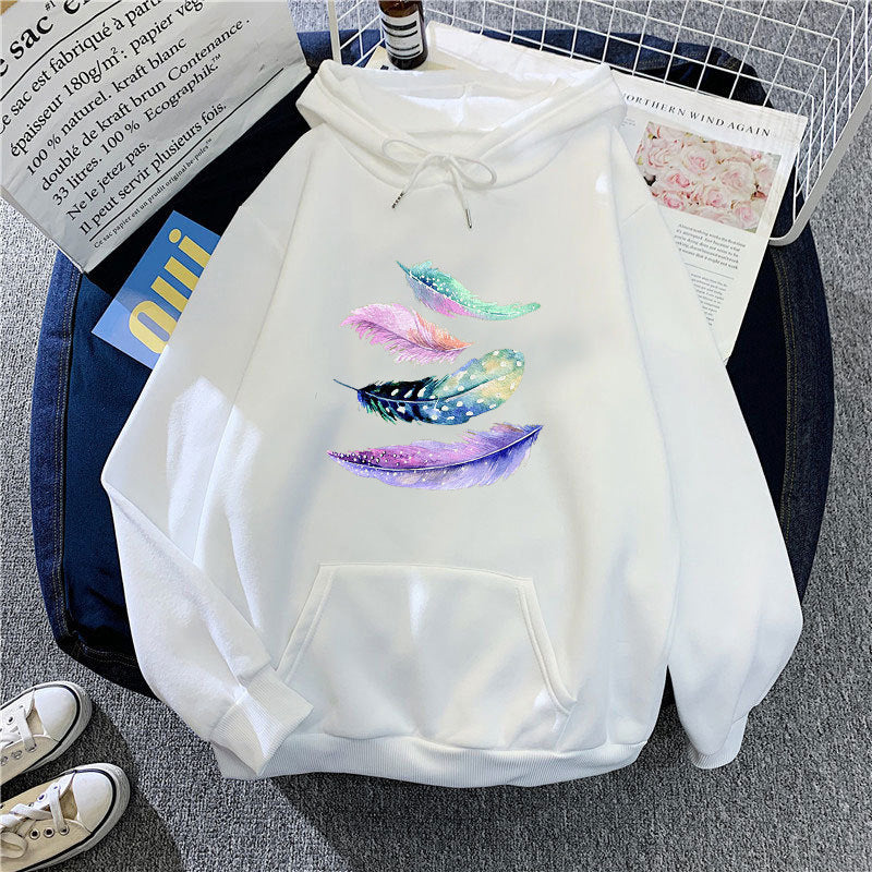 Kvindernes hoodie med kunstnerisk fjer motiv Skovae