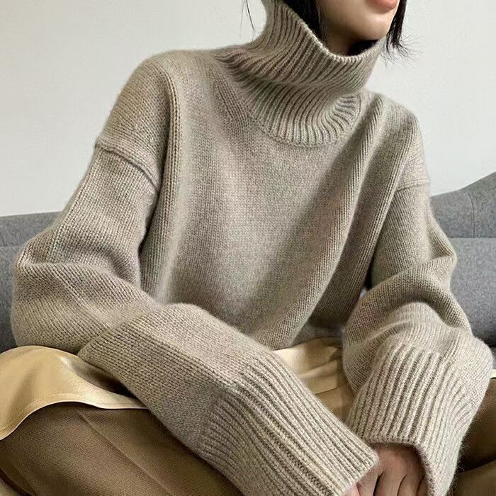 Dame mode turtleneck sweater med brede ærmer og ribbet struktur Stilla