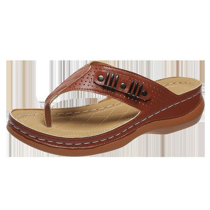 Dame Behagelige Tåsplit Sandaler med fashionable accenter og ergonomisk fodseng Stilla