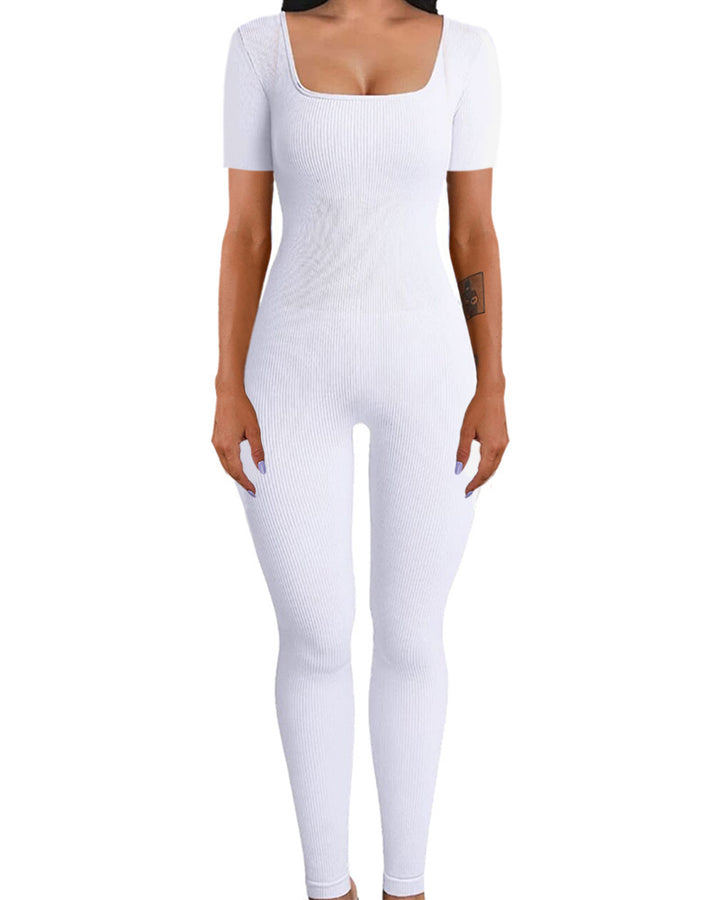 Dame figursyet ribstrik jumpsuit med kvadratisk udskæring Stilla