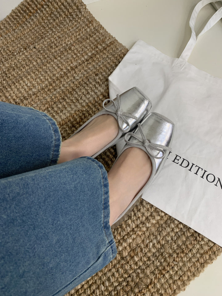 Femme Metallic Square Toe Flats med Sløjfedetalje Stilla