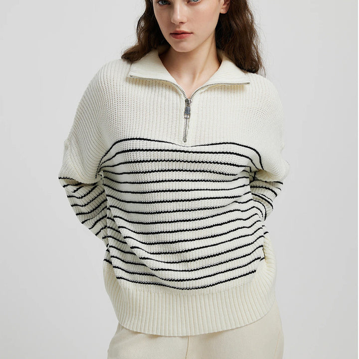 Dame Stribet Pullover med Ståkrave og Lynlås Stilla