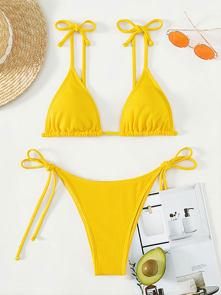 Dame Triangel-Bikini-Sæt med justerbare stropper og elegant ribdesigne Stilla