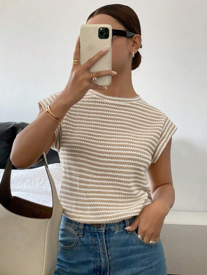 Dame stribet T-shirt med elegant snit og kort ærme Stilla