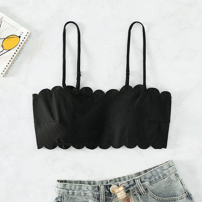 Dame Crop-Top med elegant bølgekant og justerbare stropper Stilla