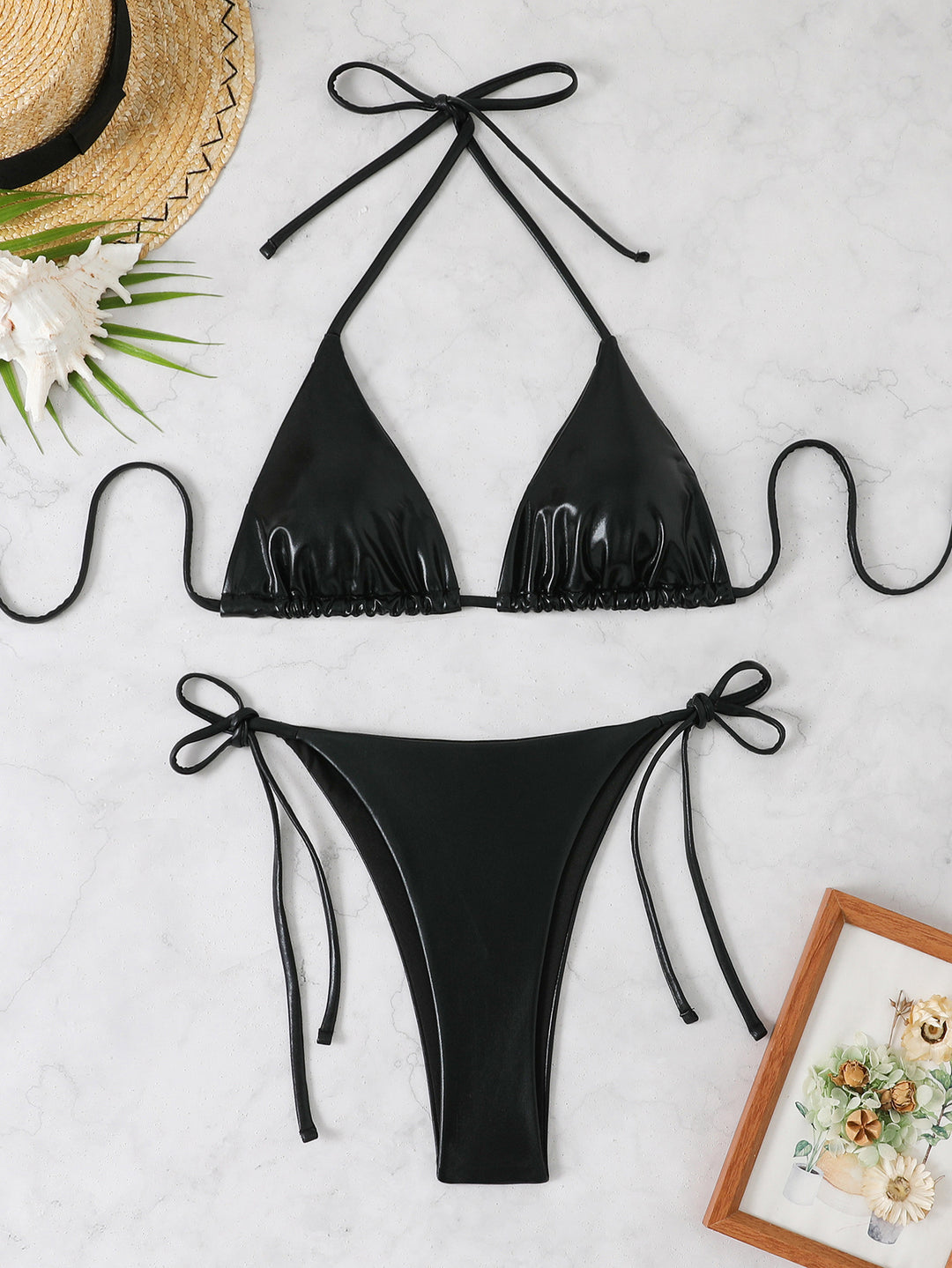 Damer Glinsende Triangle-Bikini med justerbar Halterneck og højt Benudskæring Stilla