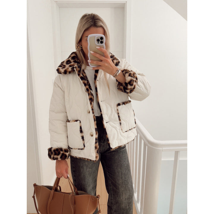 Dame Kunstpelsjakke med mode leopardmønster og komfortabel pasform Stilla