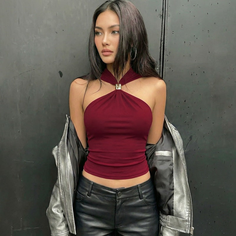 Dame Elegant Crop-top med innovativt halterdesign Skovae