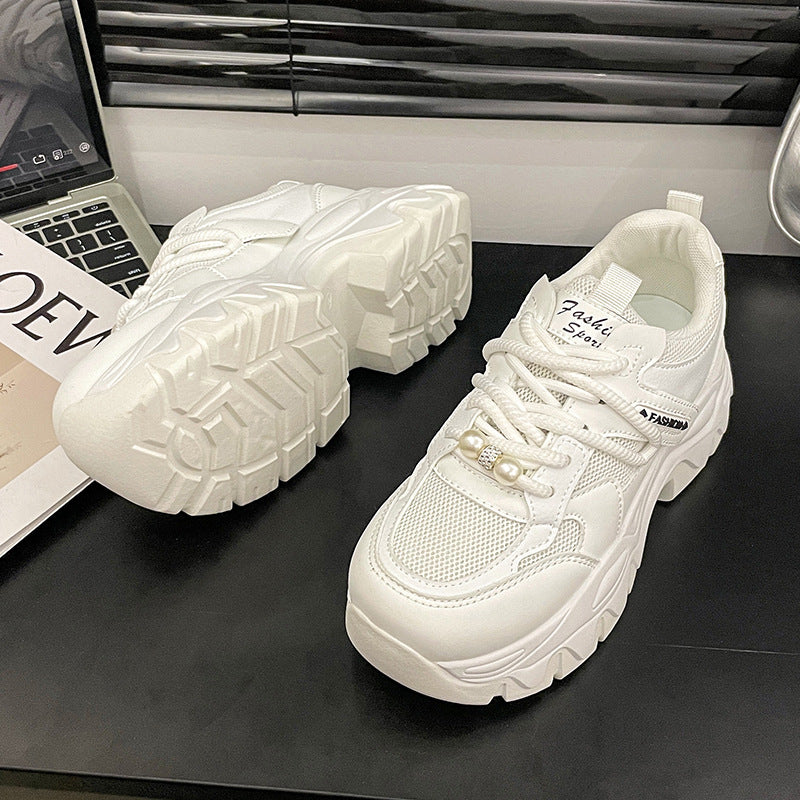 Dame Chunky Sneakers med fashionable perledetaljer og åndbart mesh-overflade Stilla