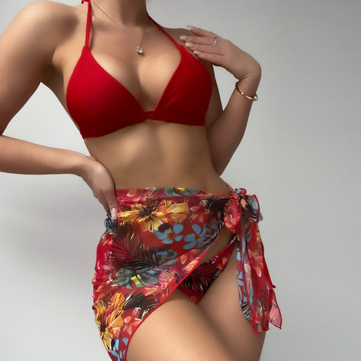 Damebikini med justerbare stropper og blomsterwrapskørt Skovae