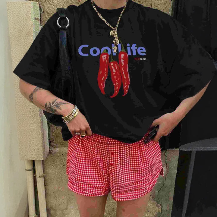 Dame Oversized T-Shirt med kreativ chili-motiv og afslappet snit Skovae