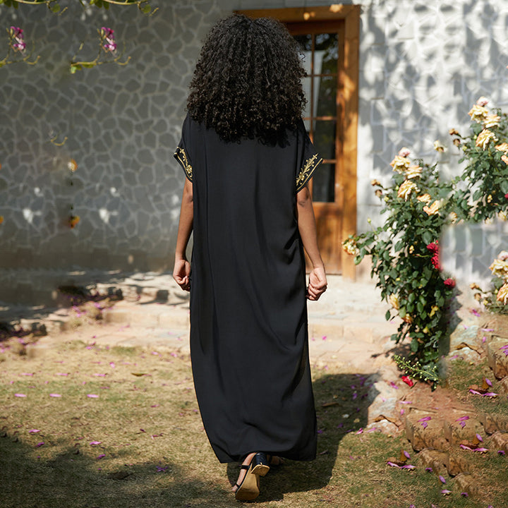 Dame Kaftan med kunstfærdigt broderidesign Stilla