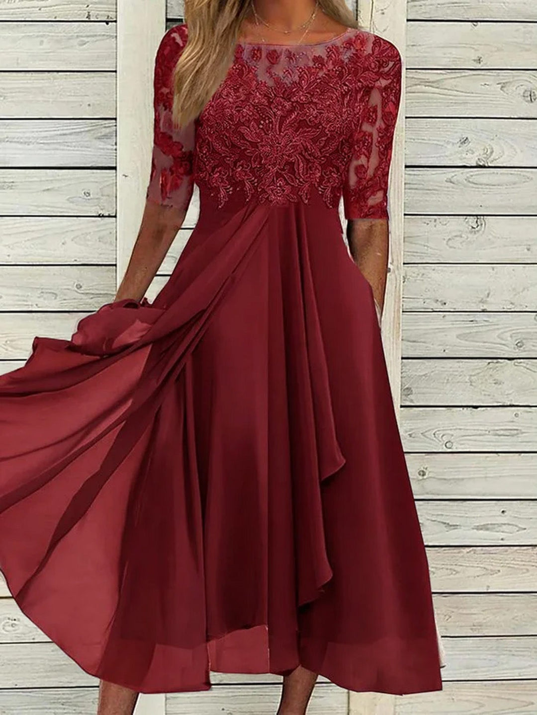 Stilla | Elegant Blonde Midi Kjole