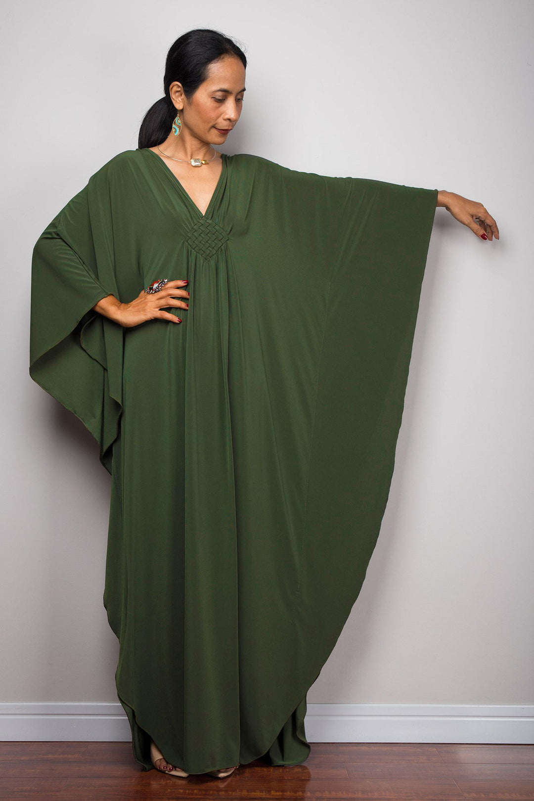 Dame Kaftan med elegant V-udskæring og flydende snit Stilla