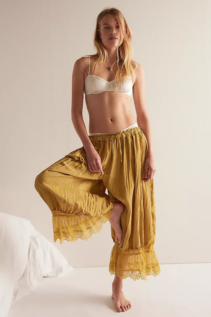 Dame Luftig og elegant Culotte med spidsdekoration Skovae