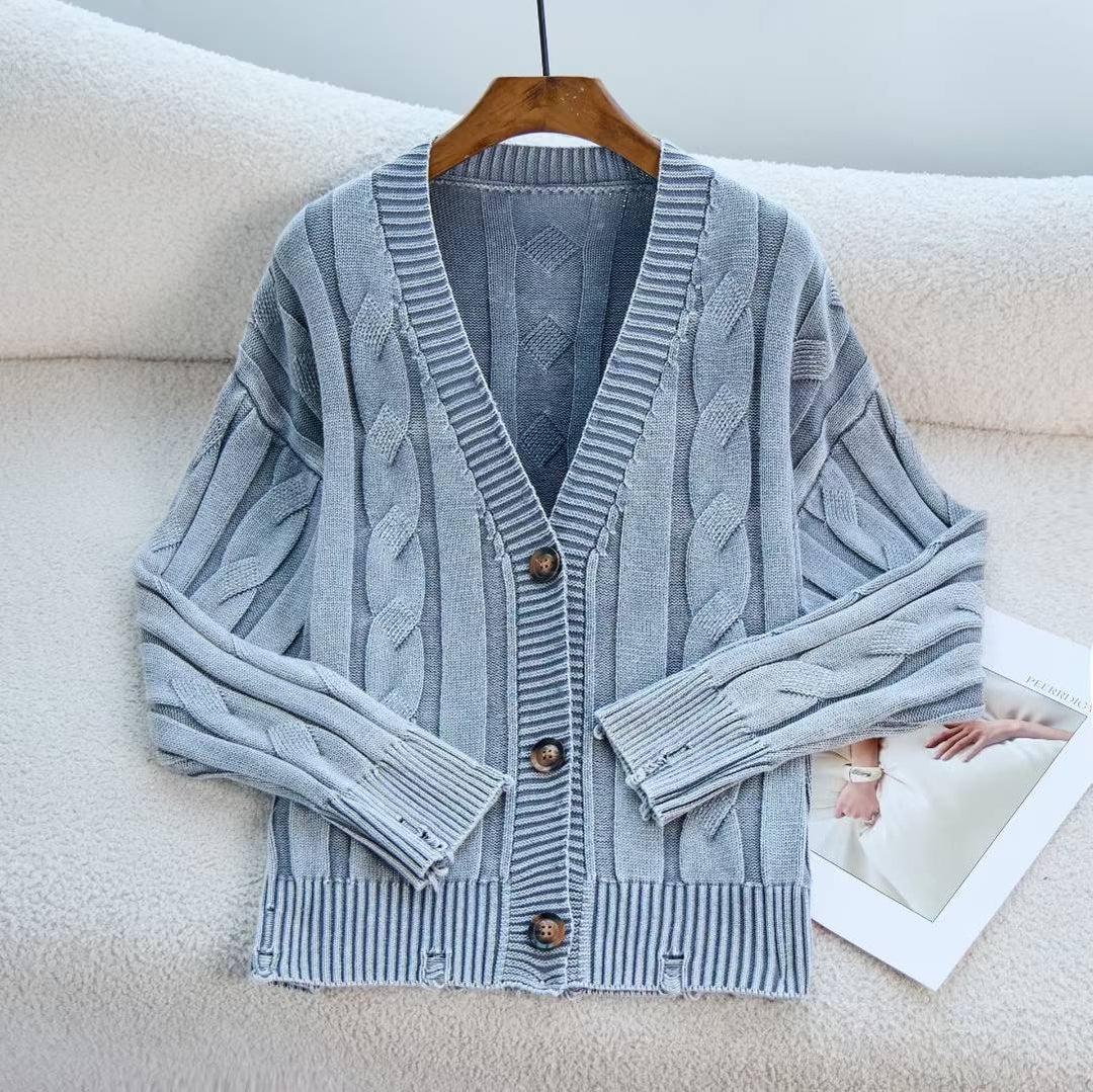 Kvinders chunky strik cardigan med V-hals og dekorativt kabelmønster Stilla
