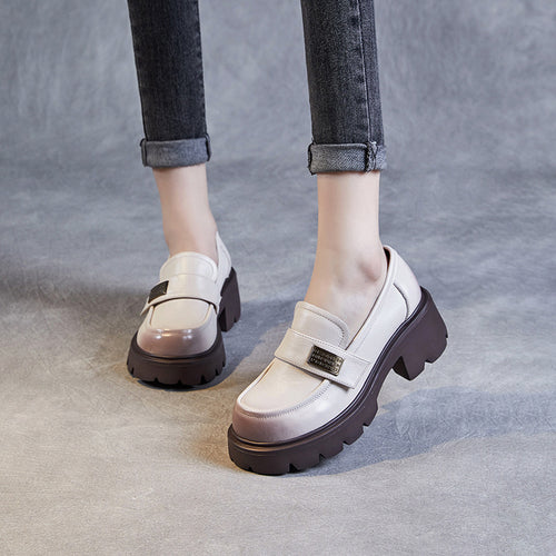 Dame Chunky Platform Slipper med stilfuldt rem-detalje Stilla
