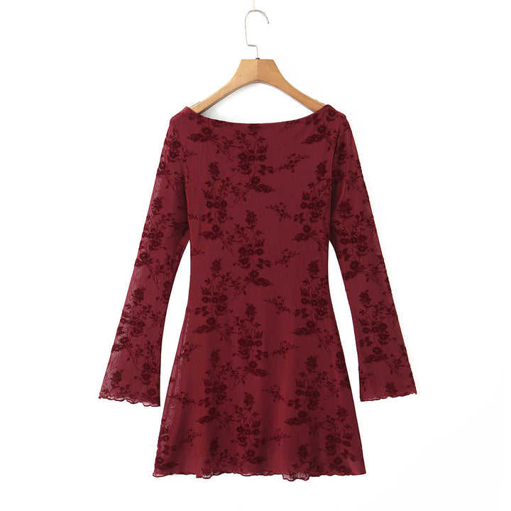Dame elegant minikjole med floralt spidsdetaljer og lange ærmer Stilla
