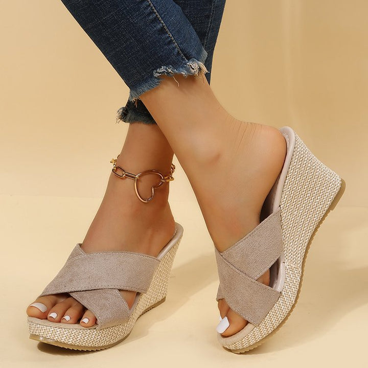 Dame Wedge-sandaler med krydsede remme og skridsikker sål Stilla