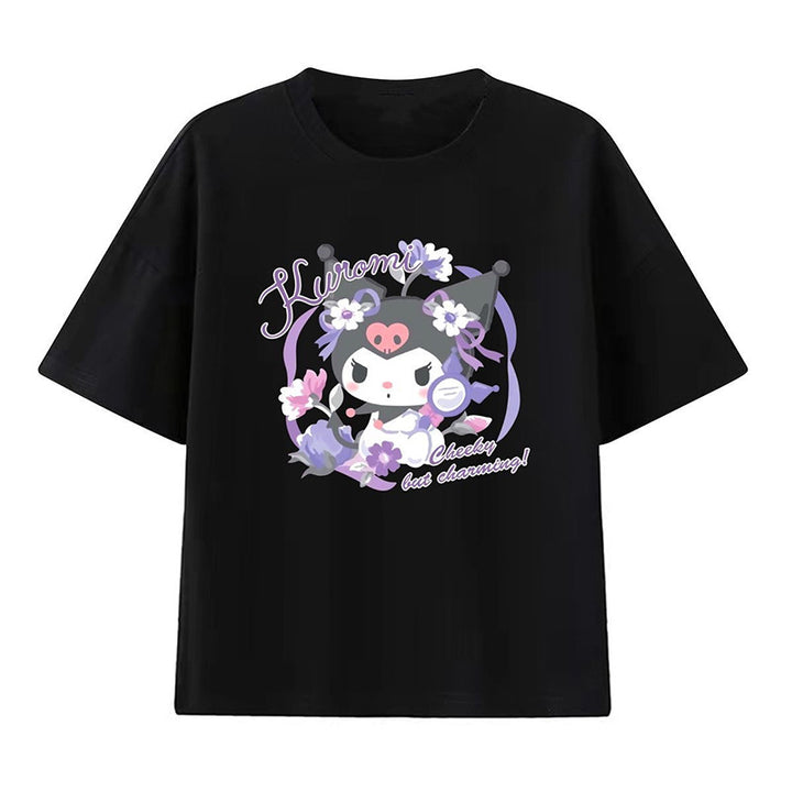 Dame T-shirt med stort Kuromi-motiv og legende tryk Stilla