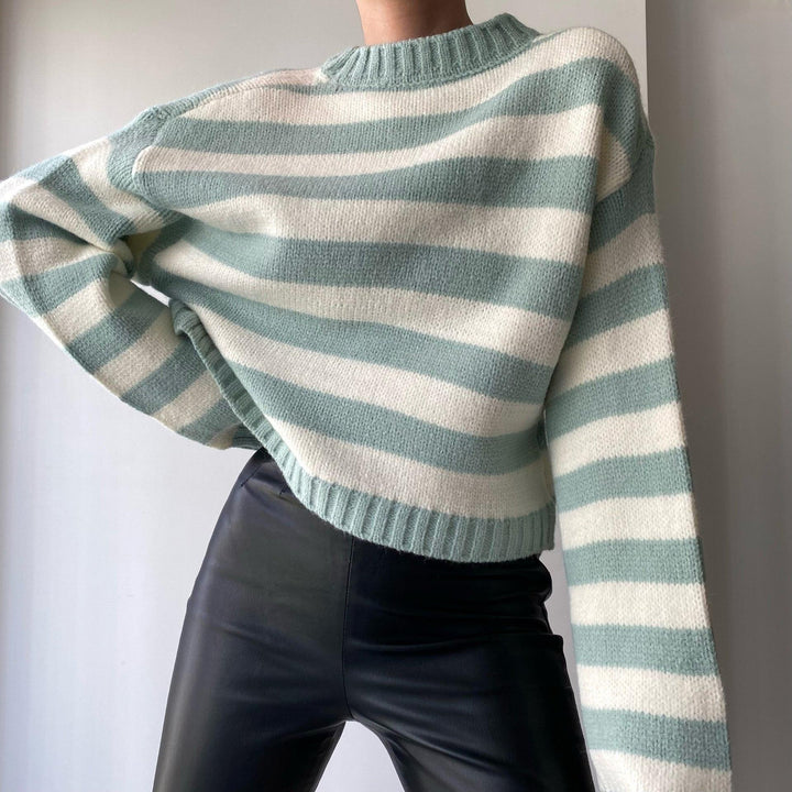 Dame afslappet sweater med moderne stribemønster og behagelig pasform Stilla