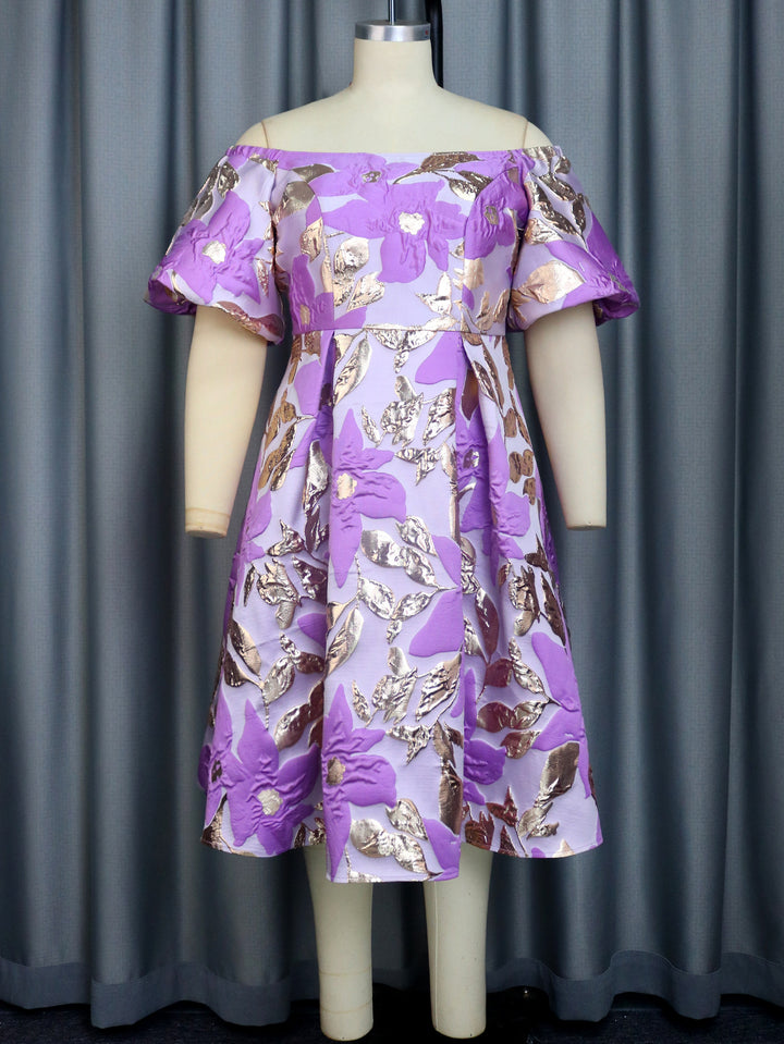 Dame Off-Shoulder Kjole med florale Præg-Detaljer Skovae