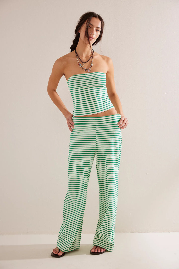 Femme Stilfuld Offshoulder Crop Top og Bredbenet Bukser Sæt Stilla