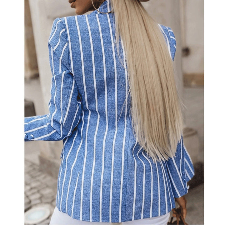 Dameternet rutet blazer med fine detaljer og moderne snit Stilla