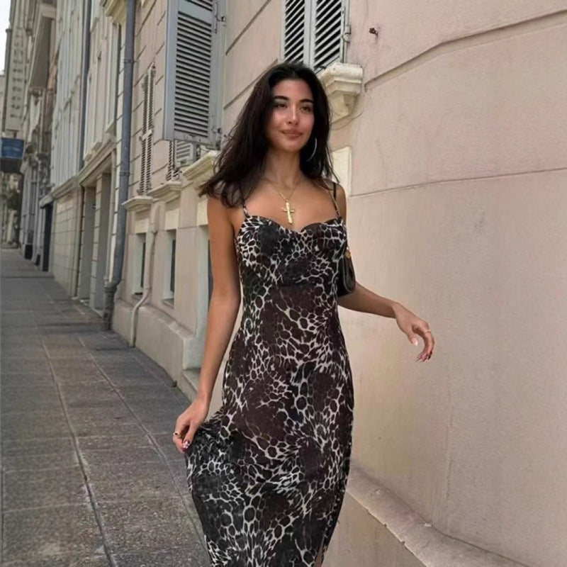 Dame Sleek Spaghetti-Strop Maxi Kjole med Giraf-Print Stilla
